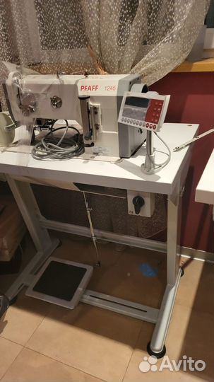 Швейная машина Pfaff 1245