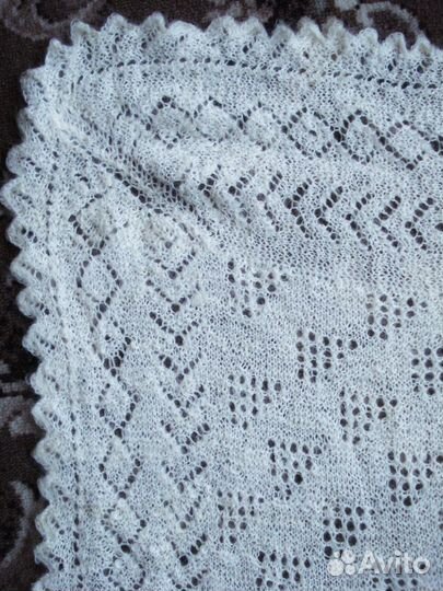 Пуховая паутинка-шаль