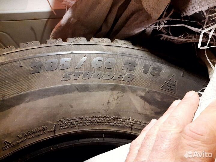 Michelin 4X4 A/T 285/60 R18 115