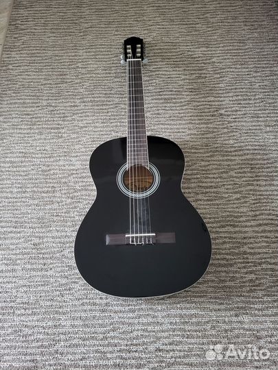 Акустическая гитара