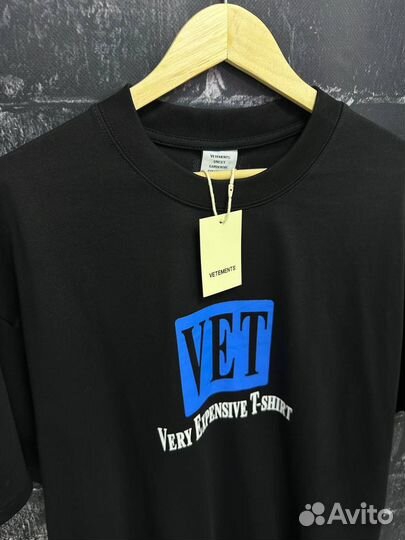 Футболка Vetements
