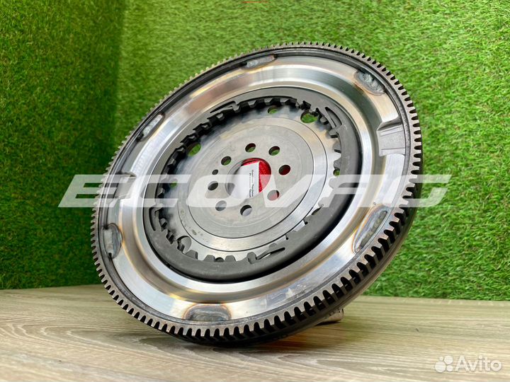 Двухмассовый маховик VAG 1.8 TSI DSG7 (8 / 132)