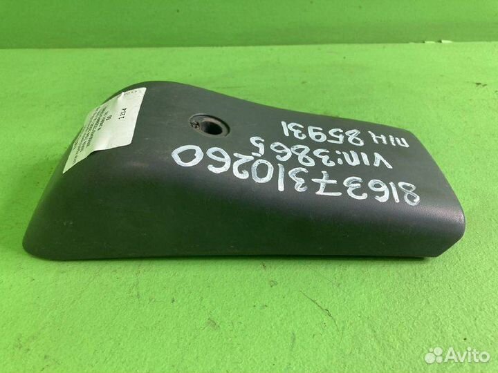 Крышка крепления кронштейна зеркала MAN TGA