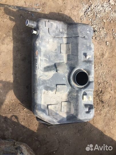 Бензобак Hyundai Accent 2