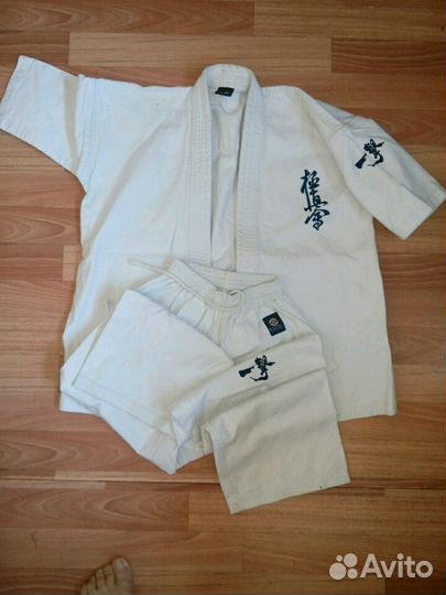 Форма для кёкусинкай для единоборства, фирменная