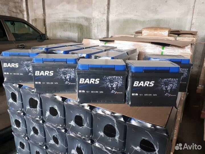 Склад аккумуляторов на Авторемонтной