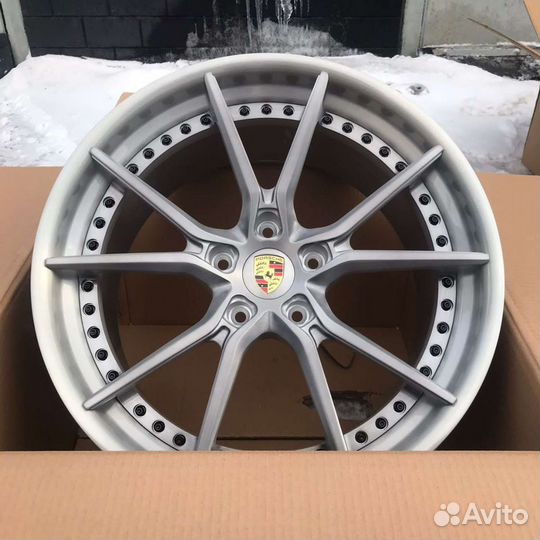 Кованые диски Gt R21 5x130 Porche Panamera