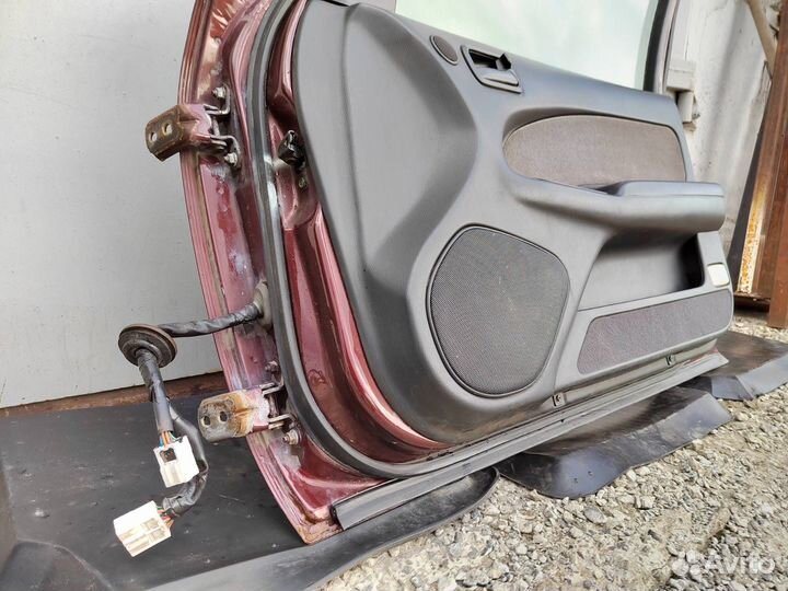 Дверь передняя правая Nissan Maxima Qx(A32)