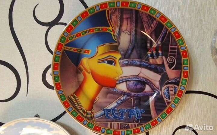 Сувенирные тарелки разных стран