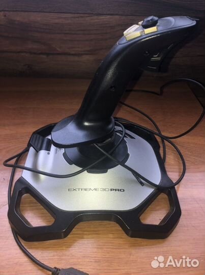 Джойстик Logitech