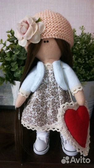 Кукла интерьерная