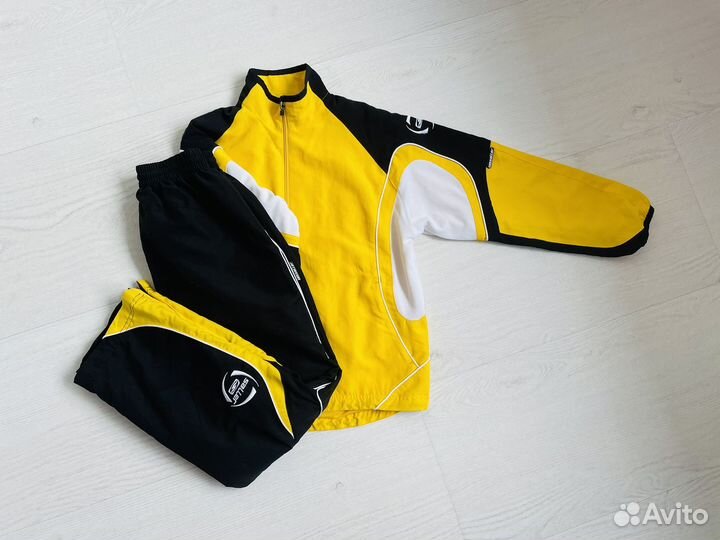 Спортивный костюм на мальчика 146/152 saller