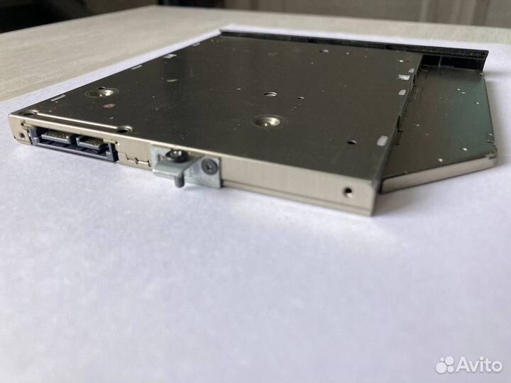 Дисковод DVD-RW SATA