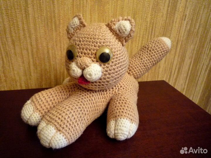Игрушка вязаная Кот ручная работа