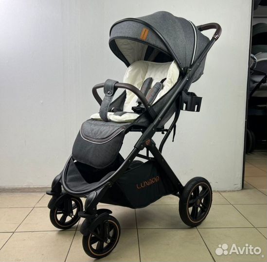 Коляска прогулочная Новая бол.колёсах (чёрный