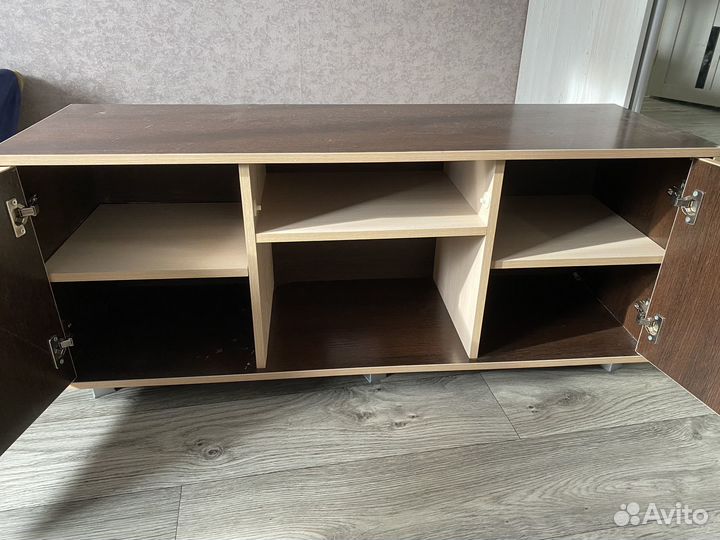 Полка для телевизора