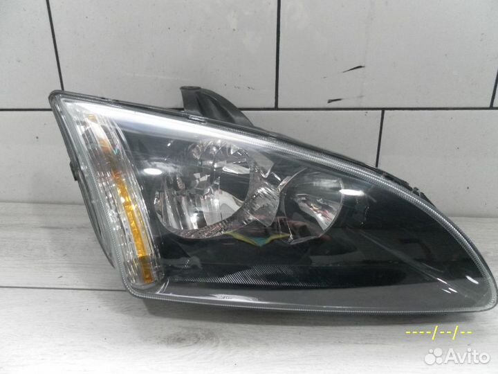 Фара передняя правая чёрная ford focus 2 до рест