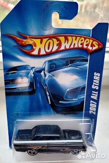 Hot Wheels Ford Thunderbolt и ’66 Ford Fairlane Gт