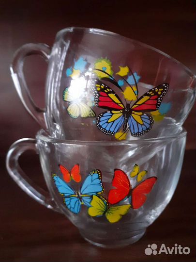 Бокалы и чашки чайные, стекло