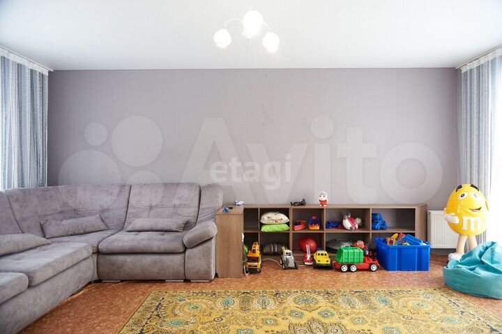 Дом 209,3 м² на участке 10 сот.