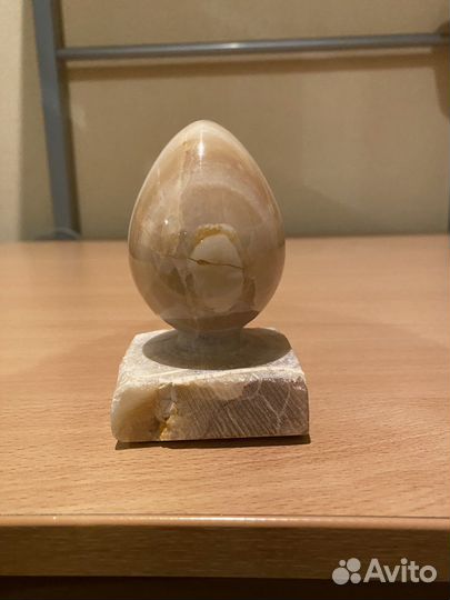 Яйцо статуэтка