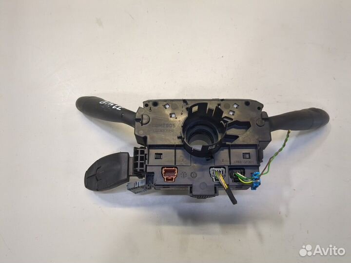 Переключатель поворотов и дворников Peugeot Partne