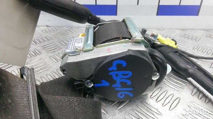 Ремень безопасности передний Chevrolet Cruze J300