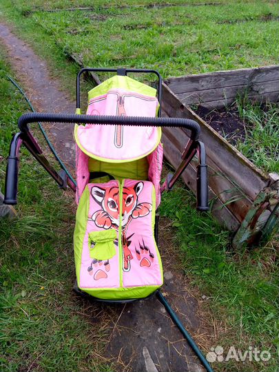 Детские санки с колесами