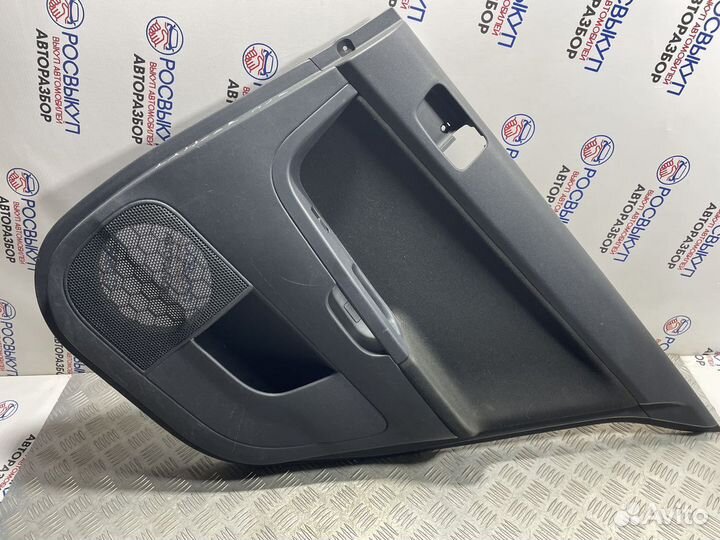 Обшивка двери задней правой Lancer X