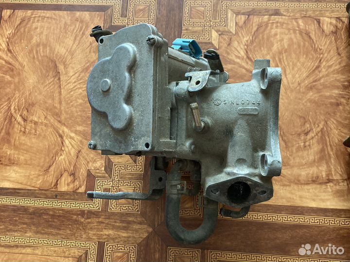 Дроссельная заслонка Nissan Cefiro