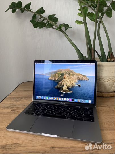 MacBook Pro 13 2017 i5 8gb 512gb