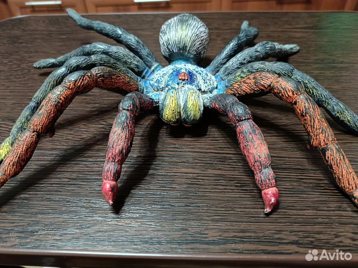 Паук большой резиновый