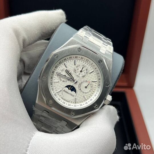 Часы Audemars Piguet Royal Oak Perpetual