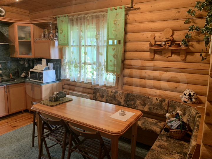 Дом 230 м² на участке 20 сот.