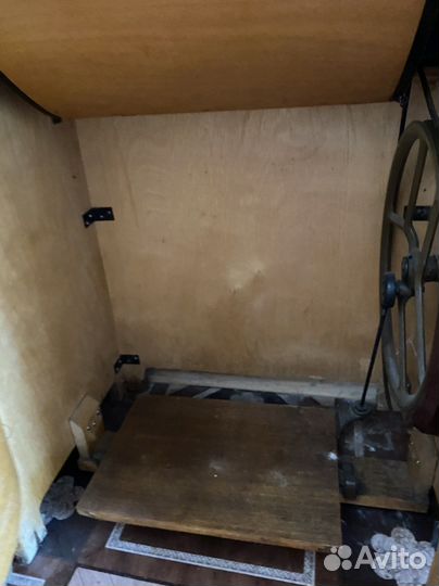 Швейная машина