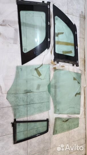 Стекла задние на mercedes GL
