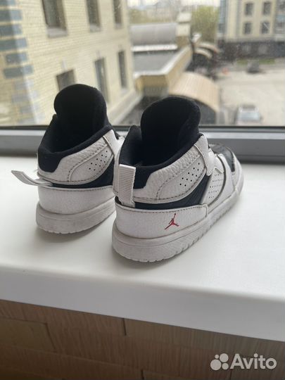 Кроссовки nike air jordan детские