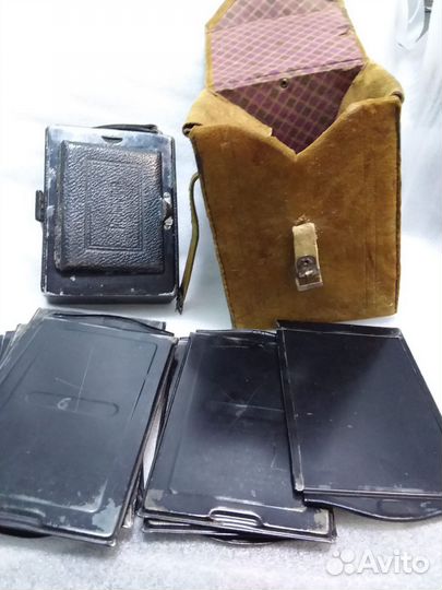 Старинный фотоаппарат