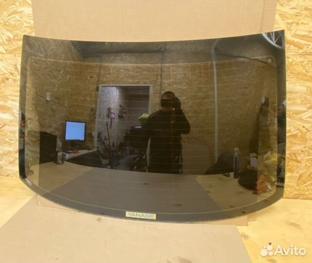 Стекло заднее заднее Audi A8 D3 BVJ 2006