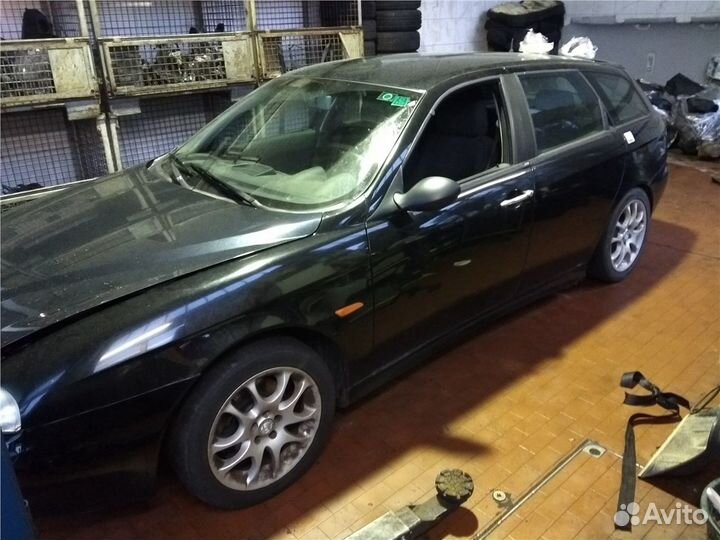 Разбор на запчасти Alfa Romeo 156