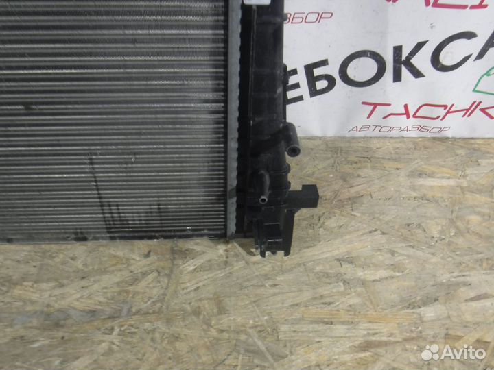 Радиатор охлаждения LADA vesta Renault Duster