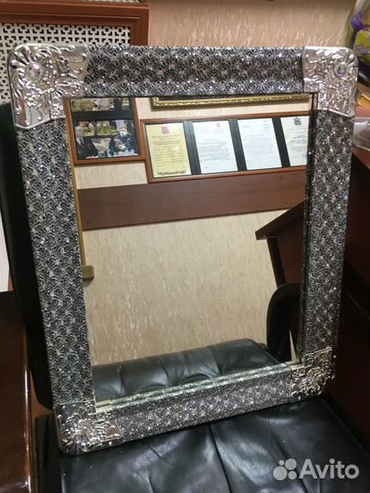 Зеркала в пластмассовом багете