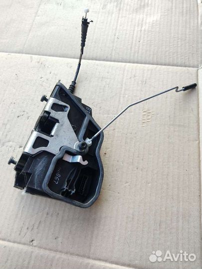 Замок двери передней левой bmw e60