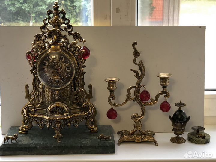 Бронзовые часы