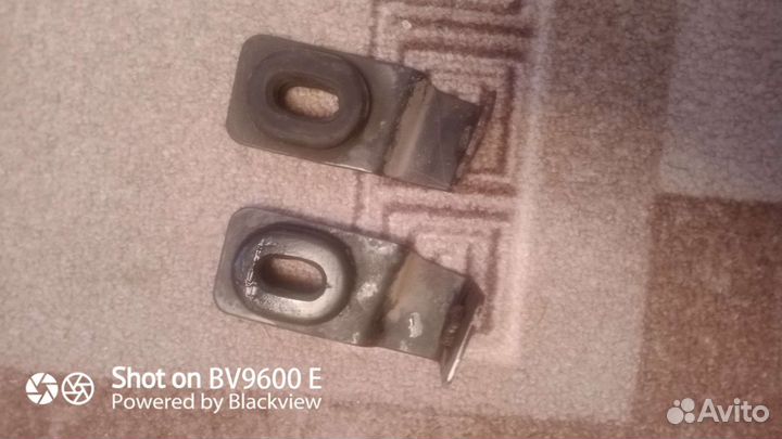 Крепление радиатора