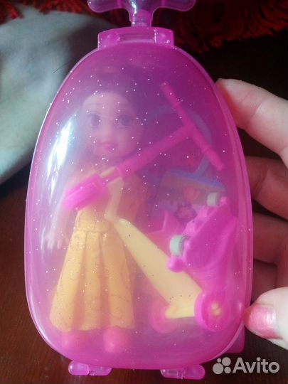 Чемоданчик с куклой