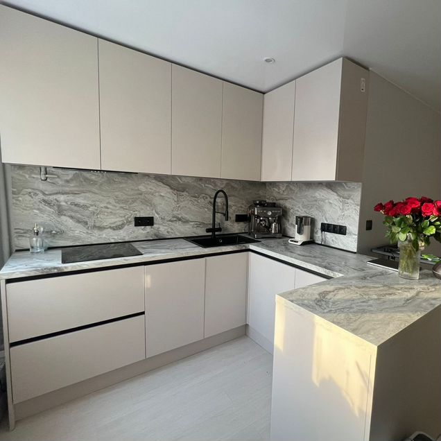 2-к. квартира, 45 м², 3/12 эт.