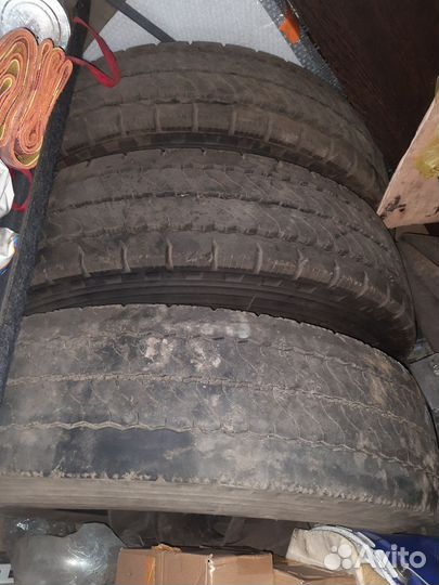 Колеса 10 r 20 Bridgestone