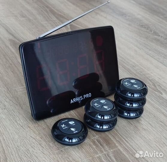 Влагозащищенная кнопка вызова персонала и табло