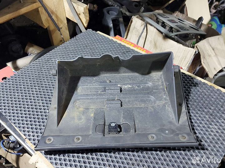 Крышка бардачка для dodge neon 2